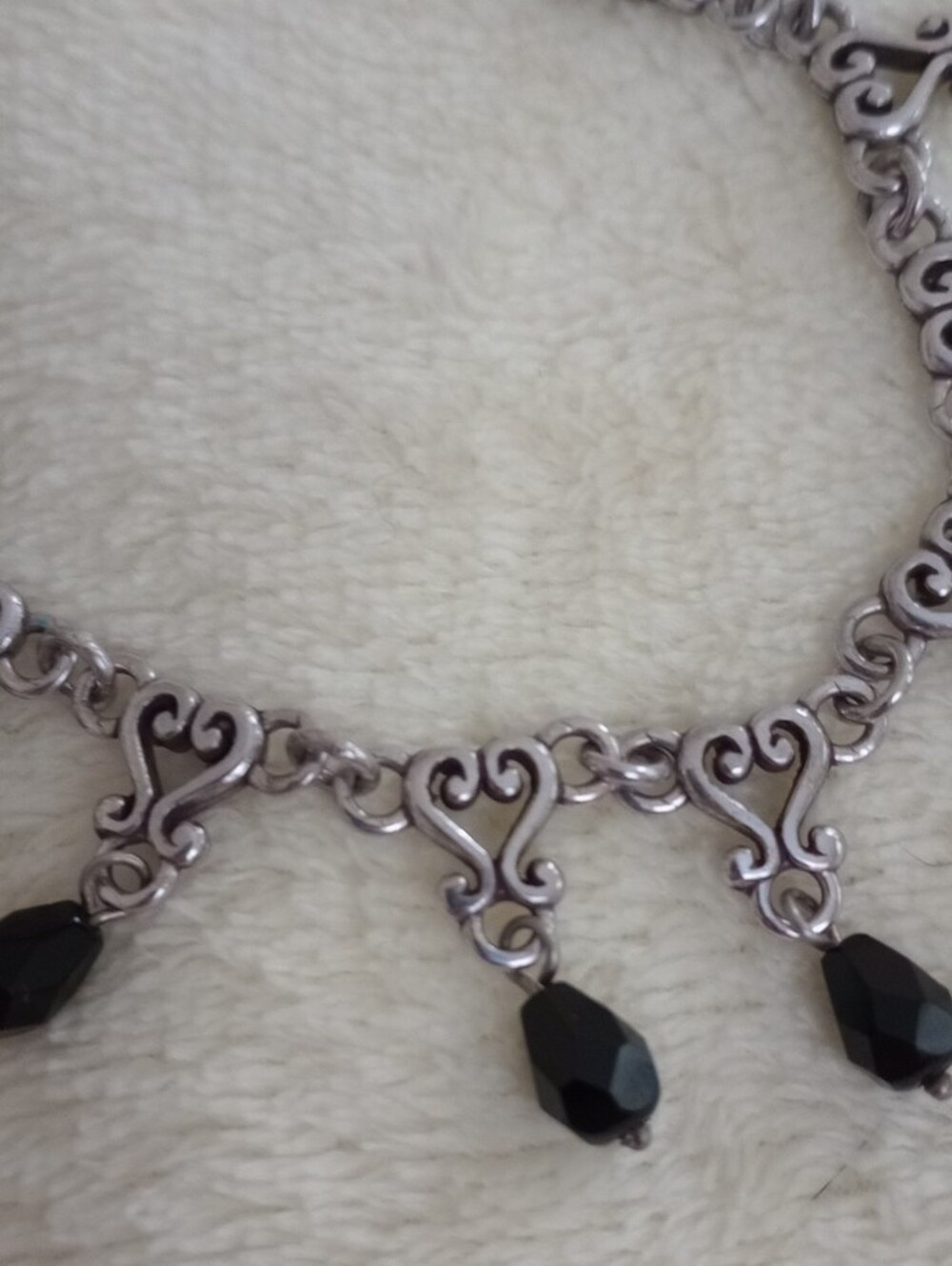 BRIGHTON Silver Heartcharms With Black Teardrops Bracelet - Picture 4 of 6